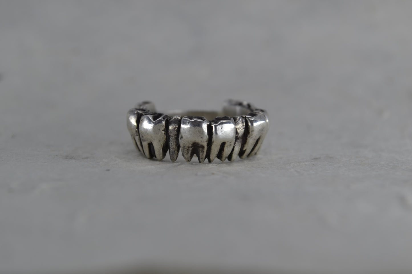 Tooth Band Ring